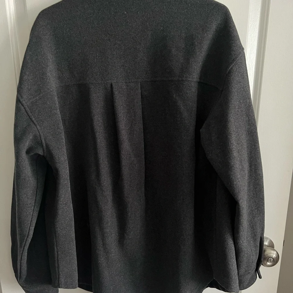 Women’s WoolX Sawyer Shacket - Charcoal Black - Picture 4 of 5